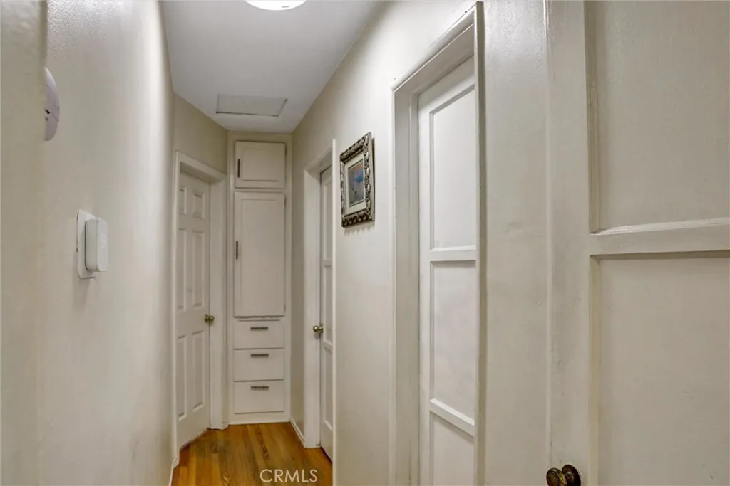 15123 Killion Street, Sherman Oaks, California 91411 home-pic-10